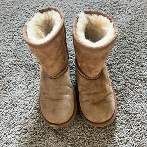 Girls Ugg Boots - Size 1